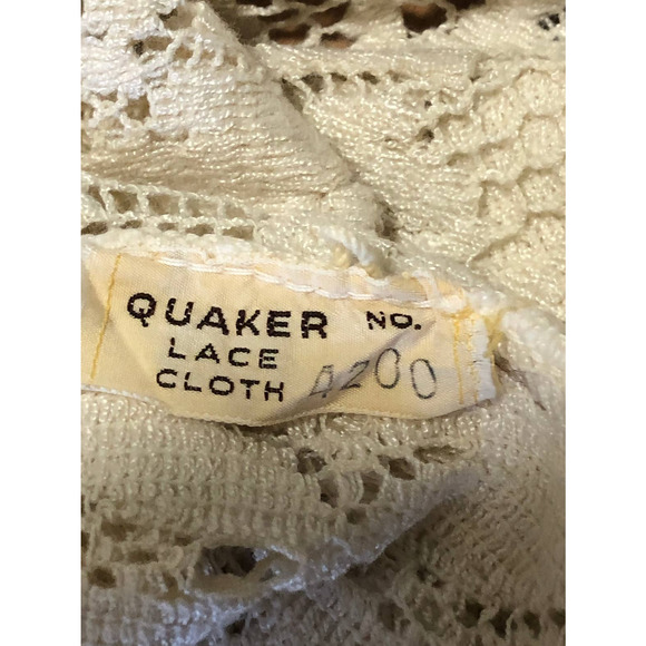 Vintage Quaker Lace Tablecloth 4200 Ivory 44”wide  x 48”long - Picture 5 of 6